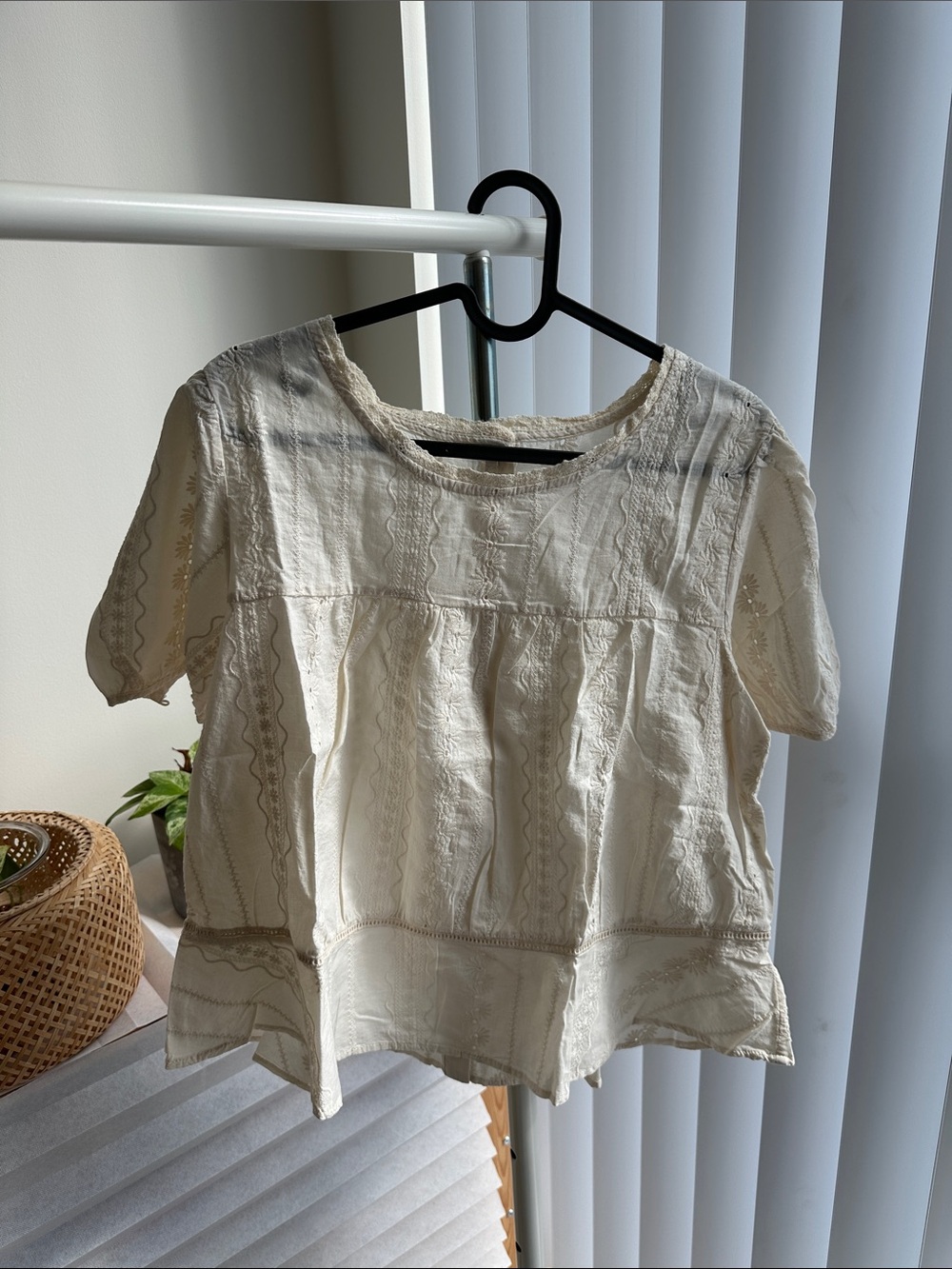 Women's Cream Embroidered Short Sleeve Top